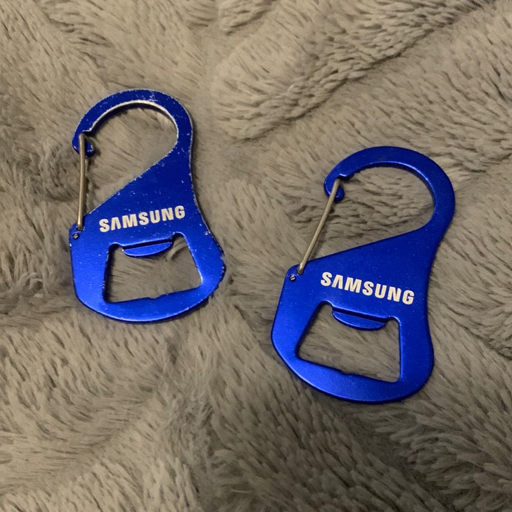 Samsung Carabiner/bottle opener